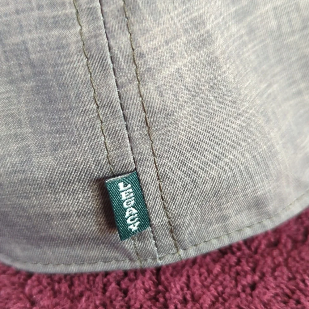 Legacy Gray Cap with Green William & Mary Logo New And Awesome !!!